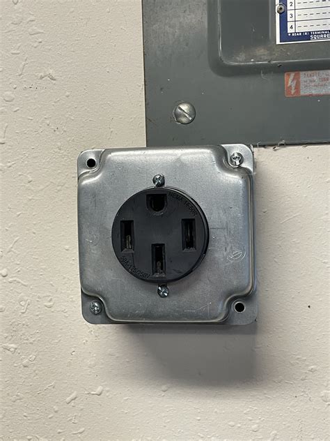 nema 14-30 outlet mounting plate for 4 square metal box|nema 14 50 outlet exterior.